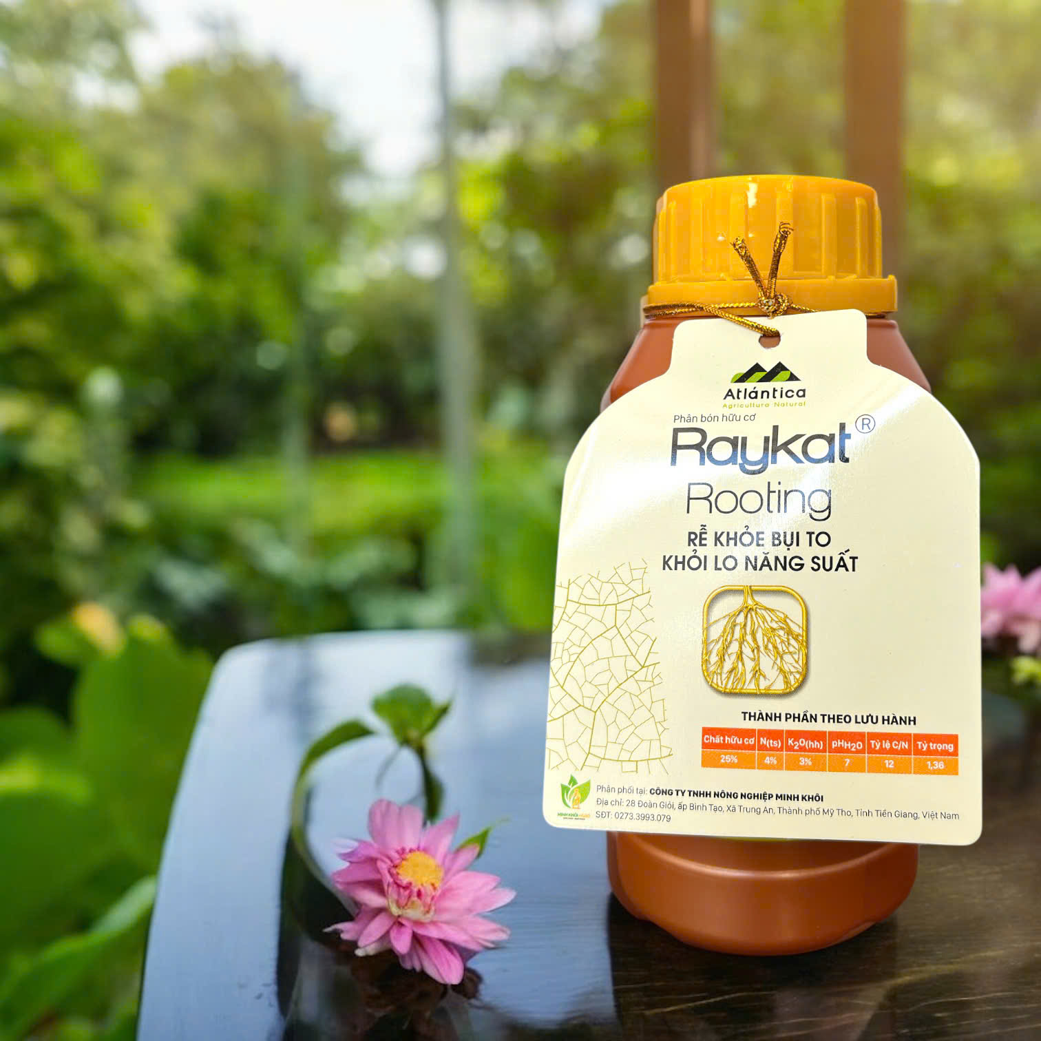 Phân bón sinh học hữu cơ Raykat Rooting - chai 250ml